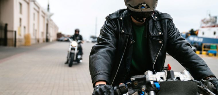 אמת או שקר: כל המיתוסים על רכיבה על אופנוע